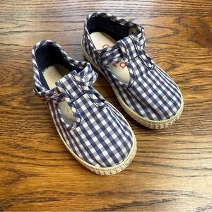 Cienta Girls Made In Spain Classic Blue Gingham Canvas T-Strap Shoes 6Toddler